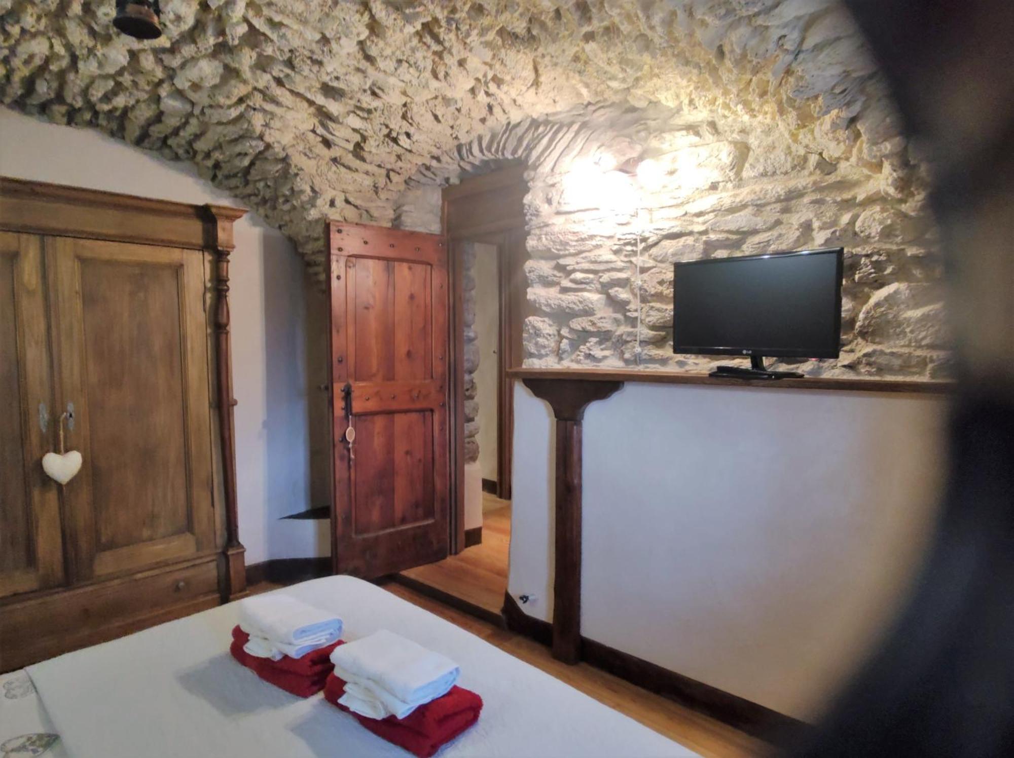 Le Petit Château de Vetan Saint-Pierre Exterior foto